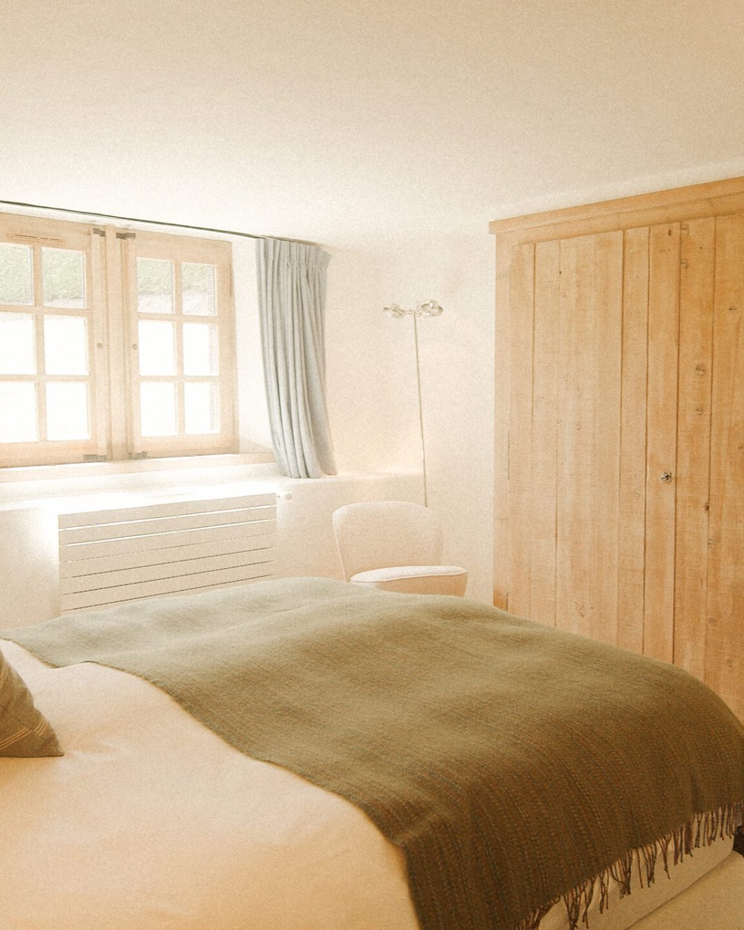 A036_06290437_C026.00_02_44_27.Still002